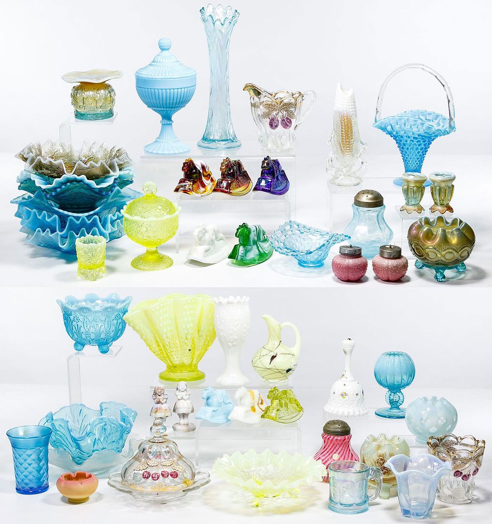 Lot 326: Carnival Glass Assortment