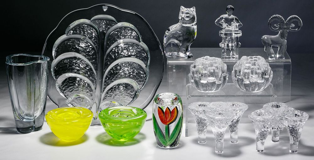 Lot 329: Kosta Boda, Orrefors and Stromberg Glass Assortment