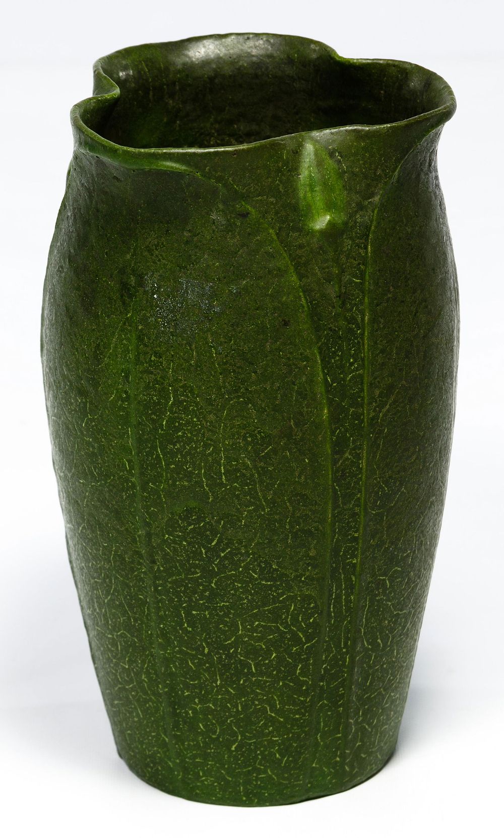 Lot 356: Grueby Art Pottery 'Leaf and Bud' Vase