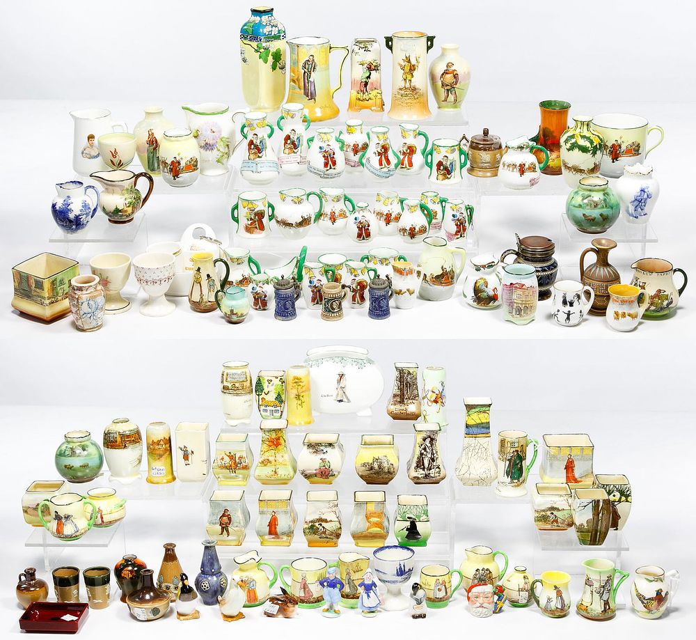 Lot 371: Porcelain and Ceramic Object Assortment
