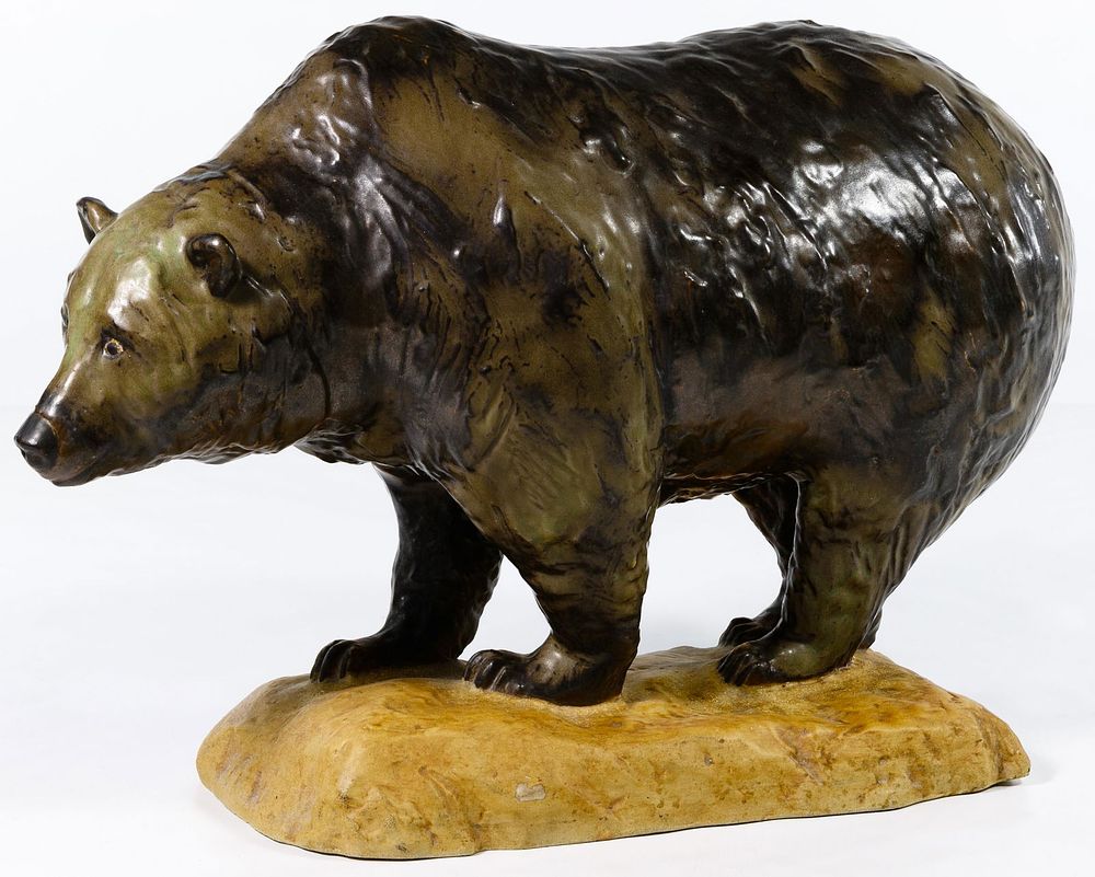 Lot 447: Bing & Grondahl #7029 Bear Figurine
