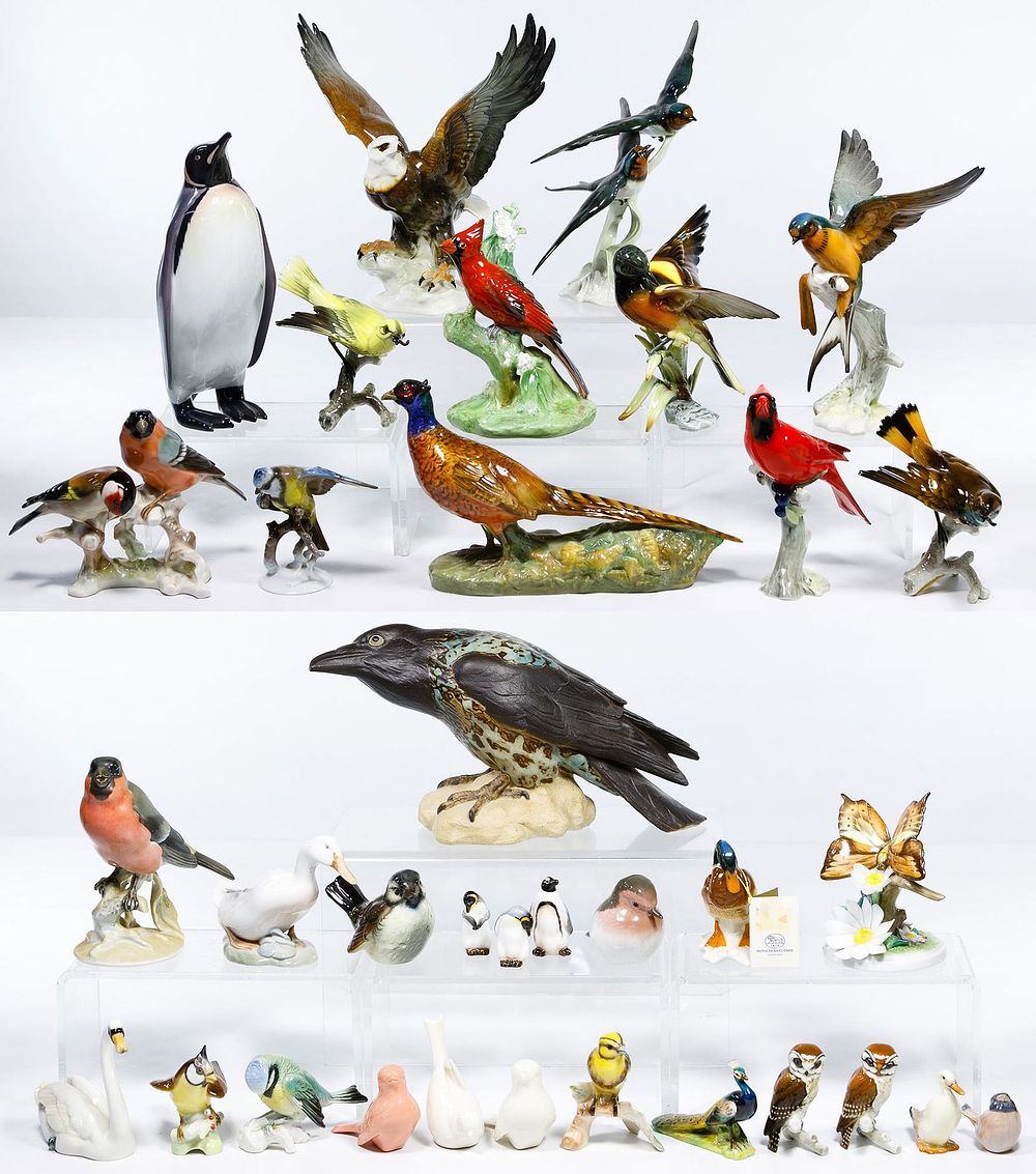Lot 468: Porcelain Animal Figurine Assortment