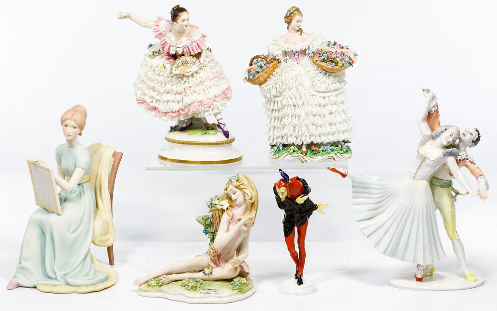 Lot 469: Porcelain Figurine Assortment