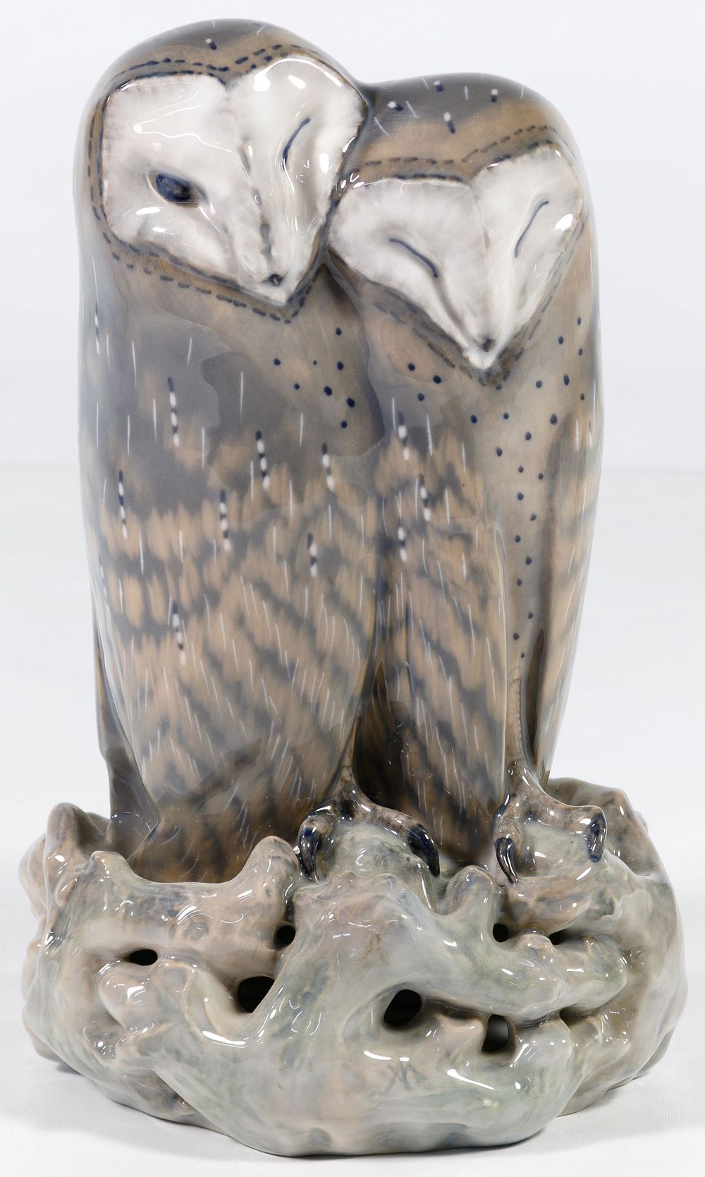 Lot 471: Royal Copenhagen #283 'Owls' Figurine