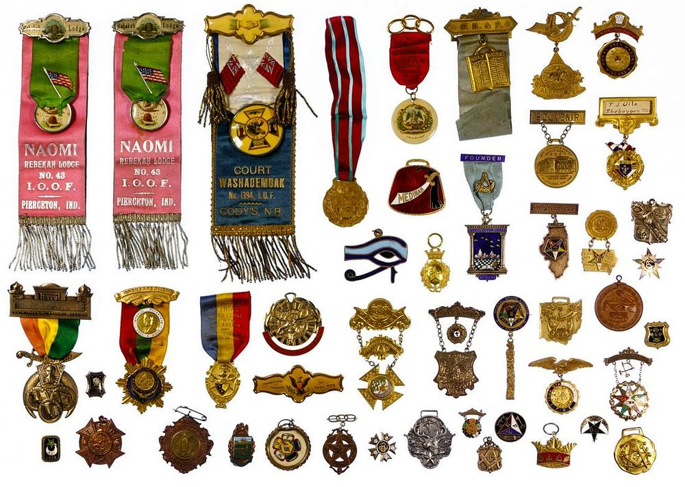 Lot 516: Fraternal Medal Assortment