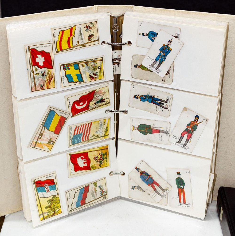 Lot 526: Tobacco Card Assortment