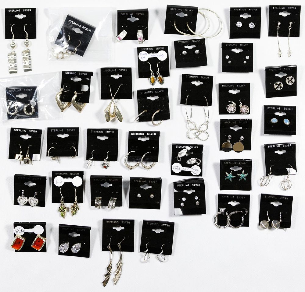 Lot 553: Sterling Silver Jewelry Assortment