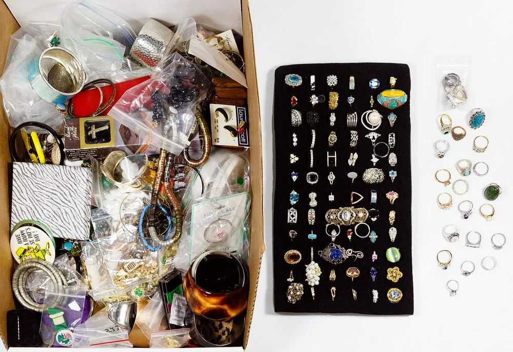 Lot 568: Costume Ring and Jewelry Assortment