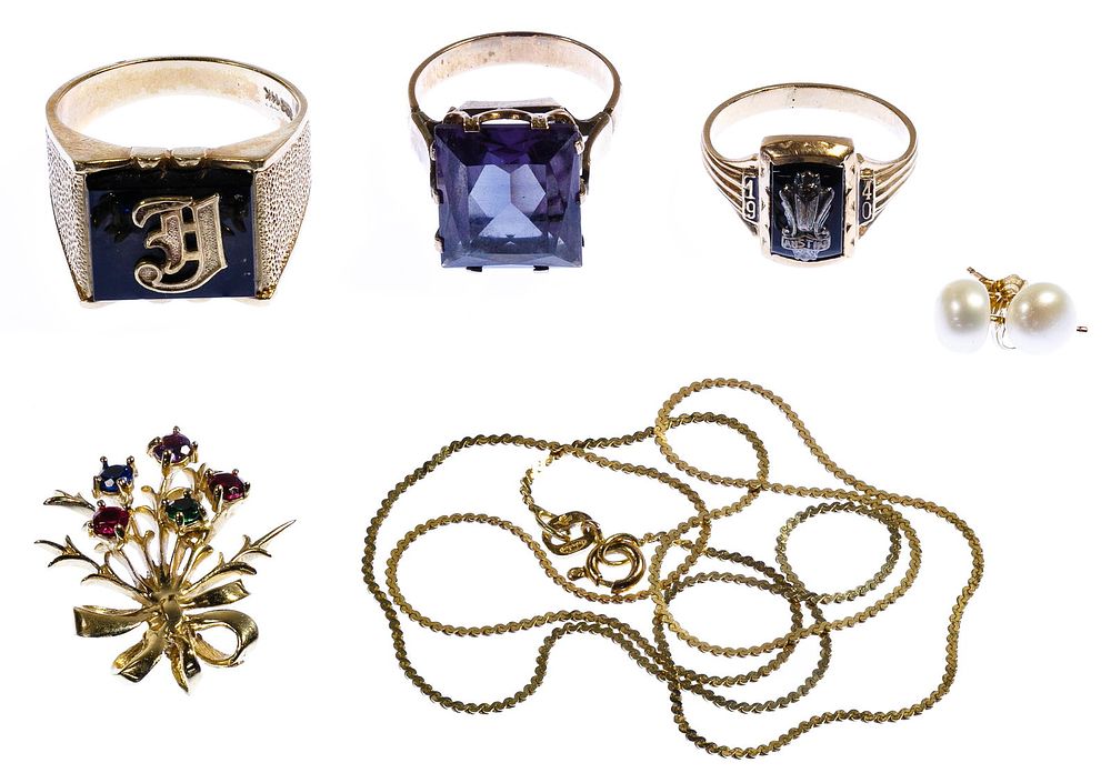 Lot 156: 14k Gold and 10k Gold Jewelry Assortment