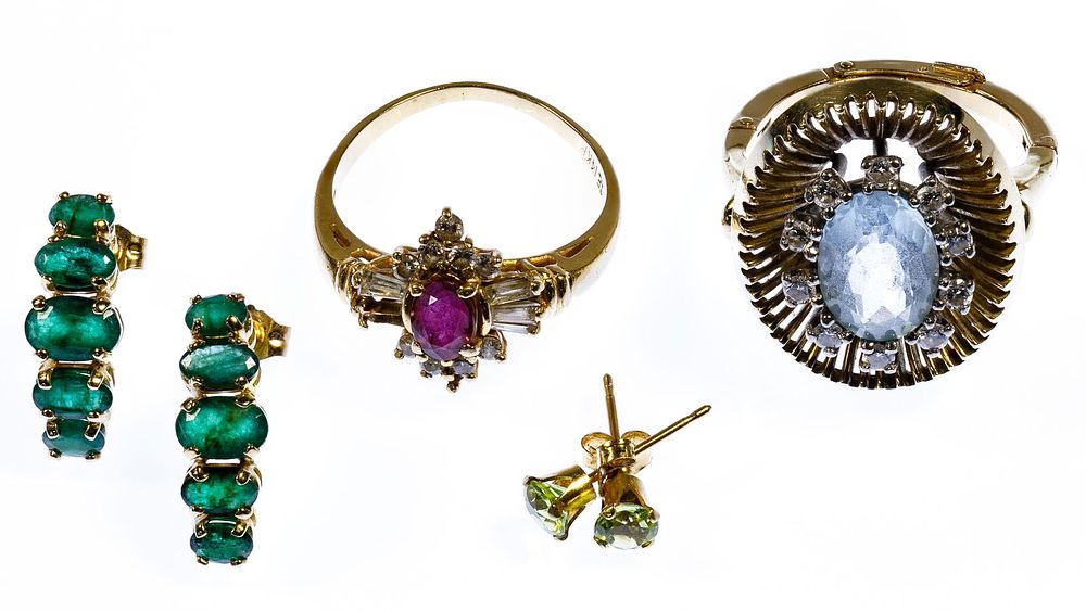 Lot 161: 14k Gold Jewelry Assortment