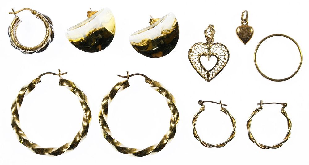 Lot 163: 14k Gold Jewelry Assortment