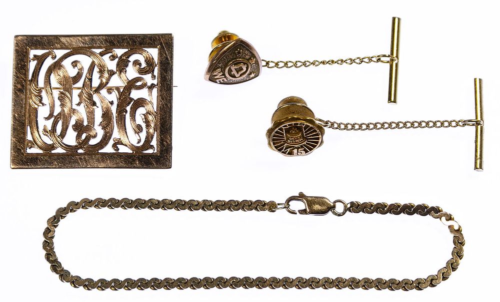 Lot 172: 10k Gold Jewelry Assortment