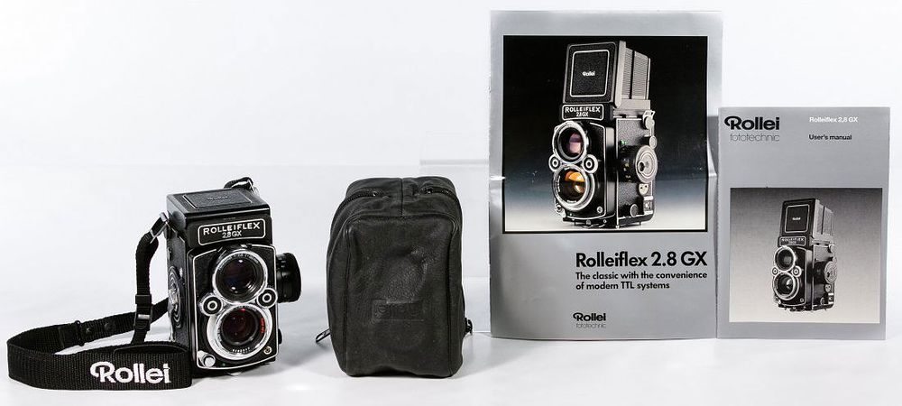 Lot 351: Rolleiflex 2.8 GX Camera