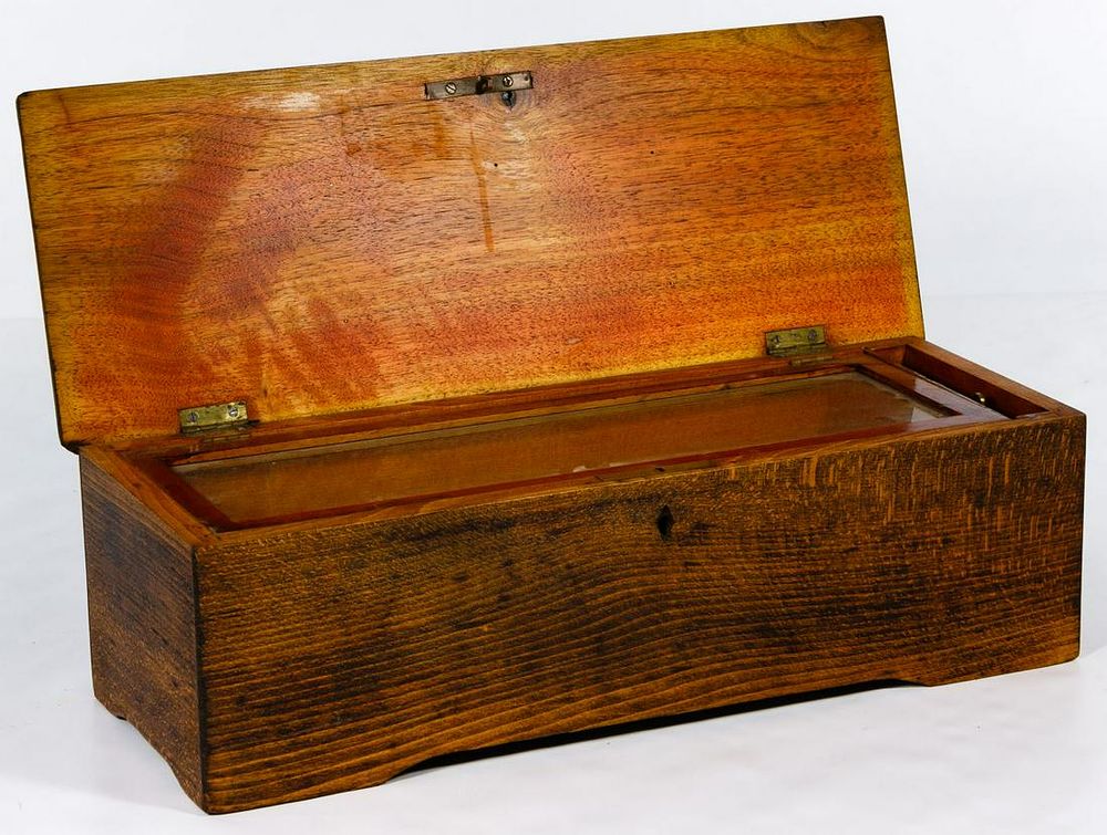 Lot 358: Wood Cased Music Box
