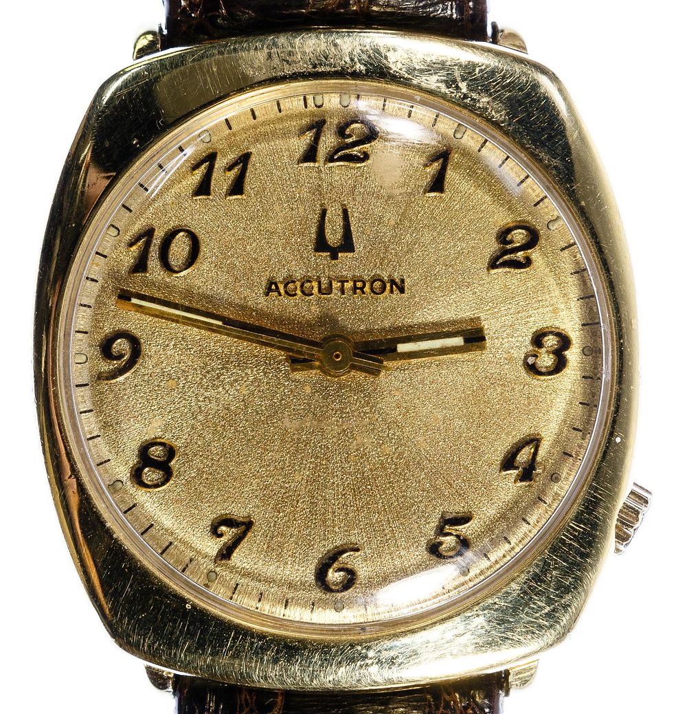 Lot 362: Bulova 'Accutron' 14k Gold Case Wrist Watch