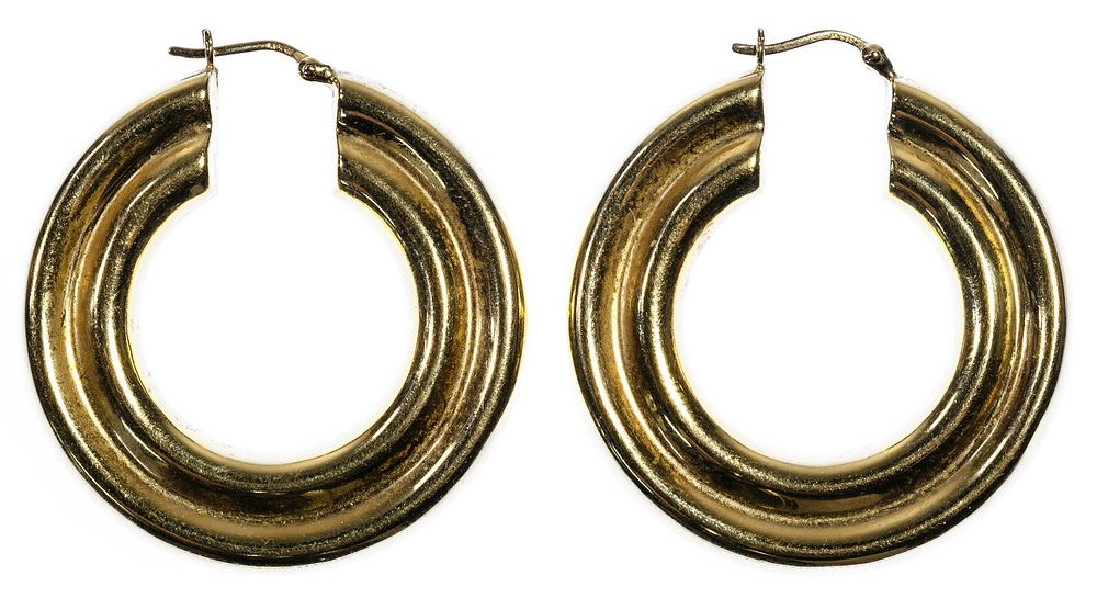 Lot 213: 14k Gold Hoop Pierced Earrings