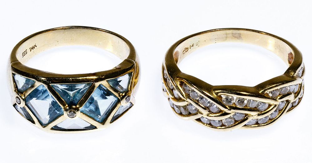 Lot 218: 14k Gold and Gemstone Rings