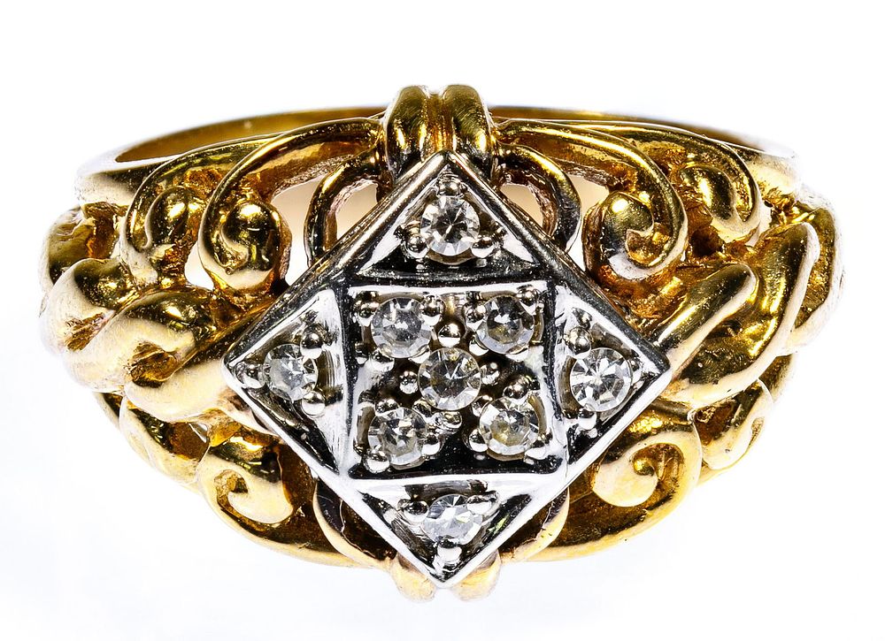 Lot 220: 14k White and Yellow Gold and Diamond Ring