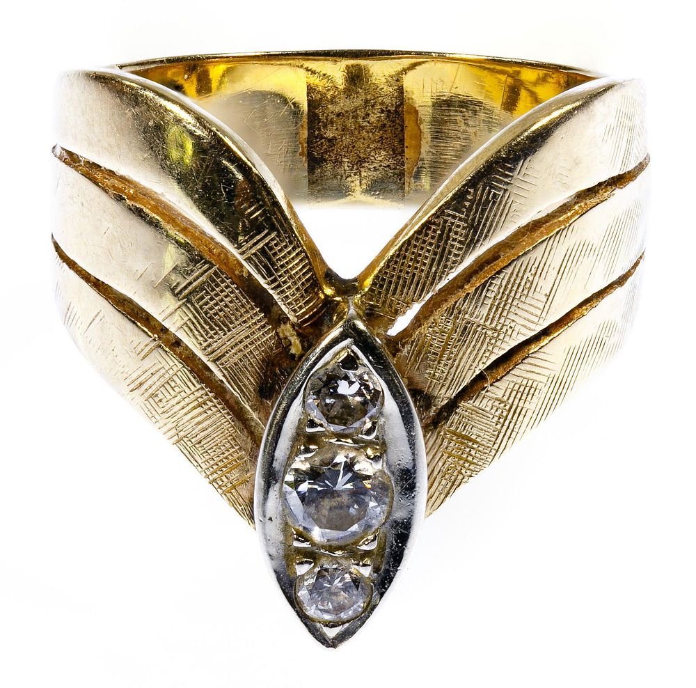 Lot 222: 14k Gold and Diamond Ring