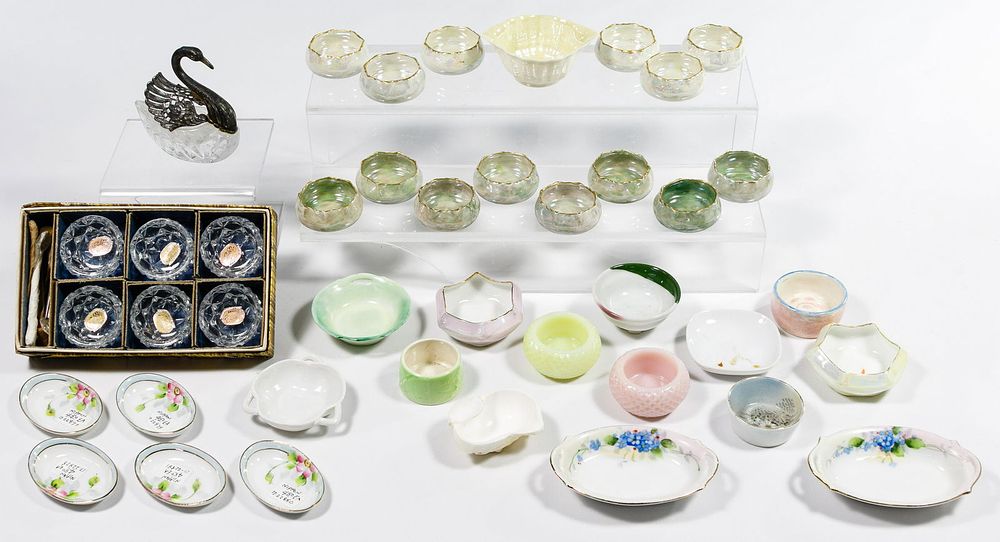 Lot 339: Glass and Porcelain Salt Dish Assortment