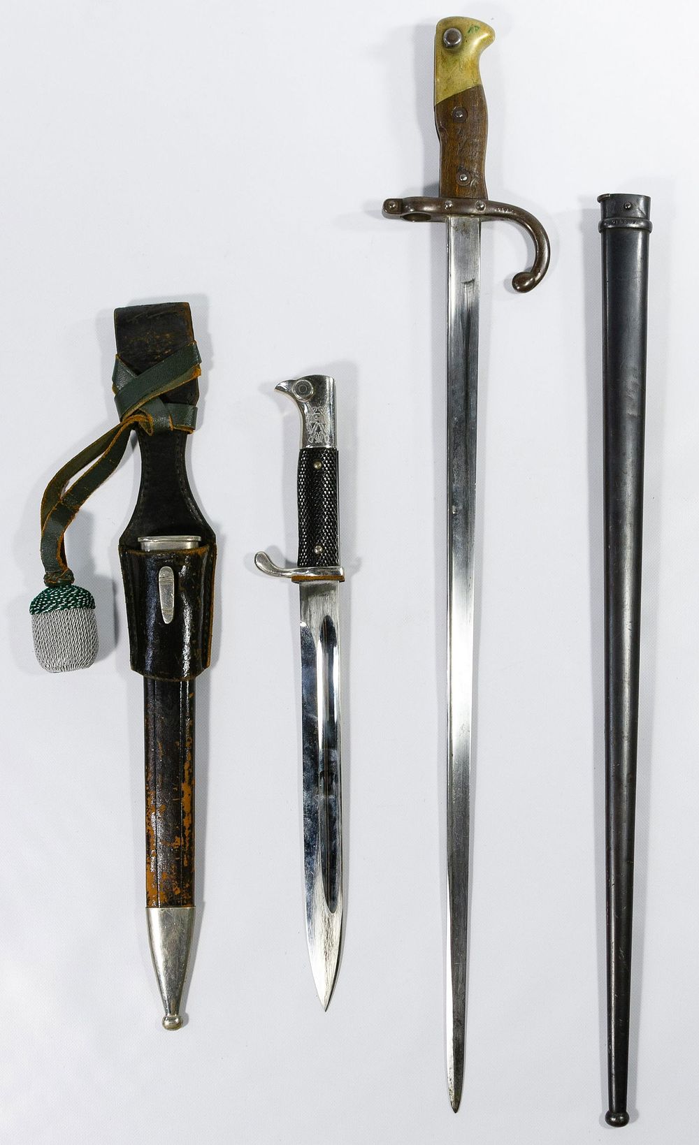 Lot 356: World War II German Bayonet and Scabbard