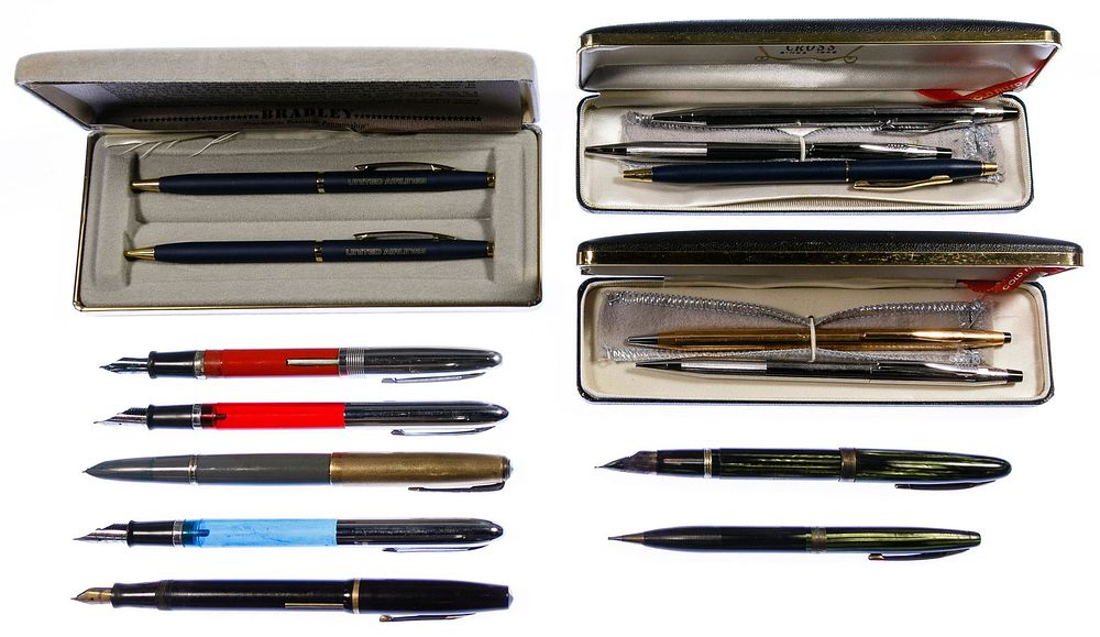 Lot 372: Fountain Pen, Ball Point Pen and Mechanical Pencil