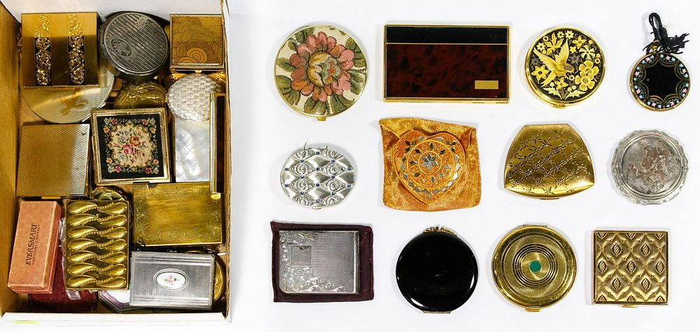 Lot 395: Compact, Vanity Mirror and Brush Assortment