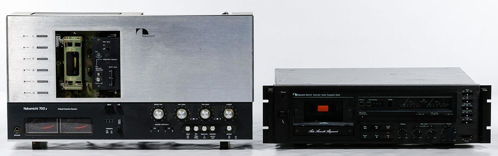 Lot 430: Nakamichi 700 II & Nakamichi 660 ZX Cassette Decks