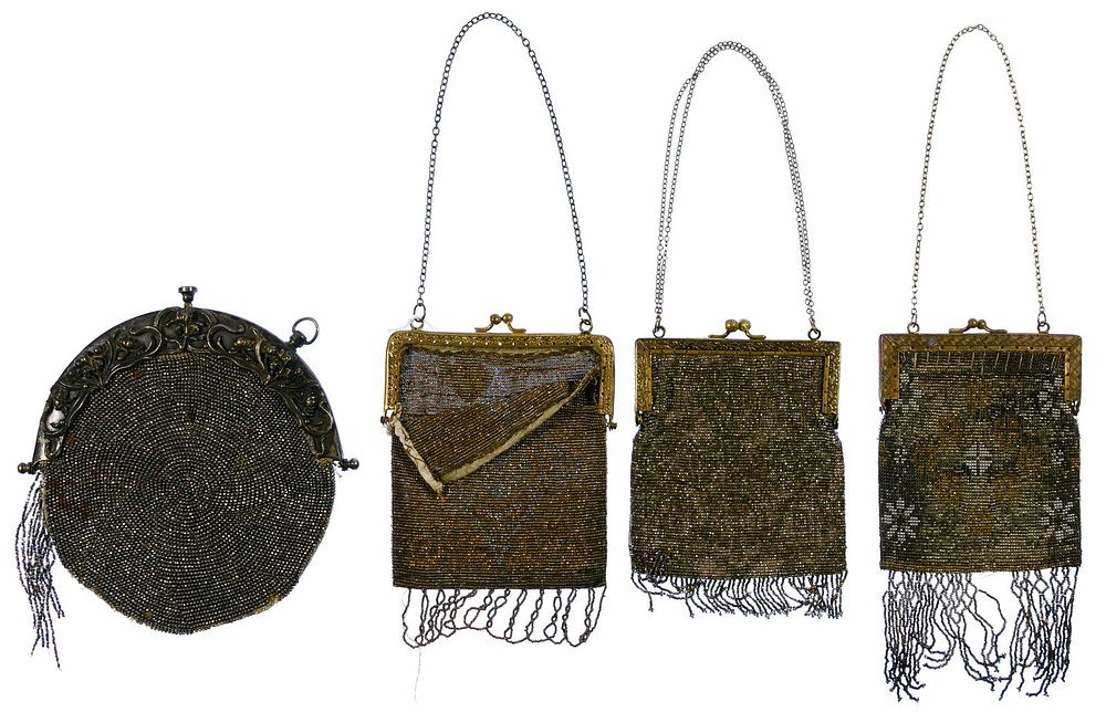 Lot 443: Steel Cut Beaded Purse Assortment