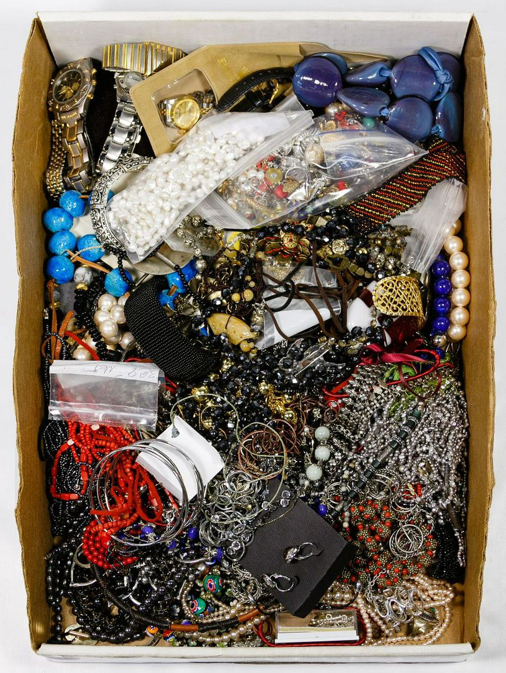 Lot 473: Costume Jewelry Assortment