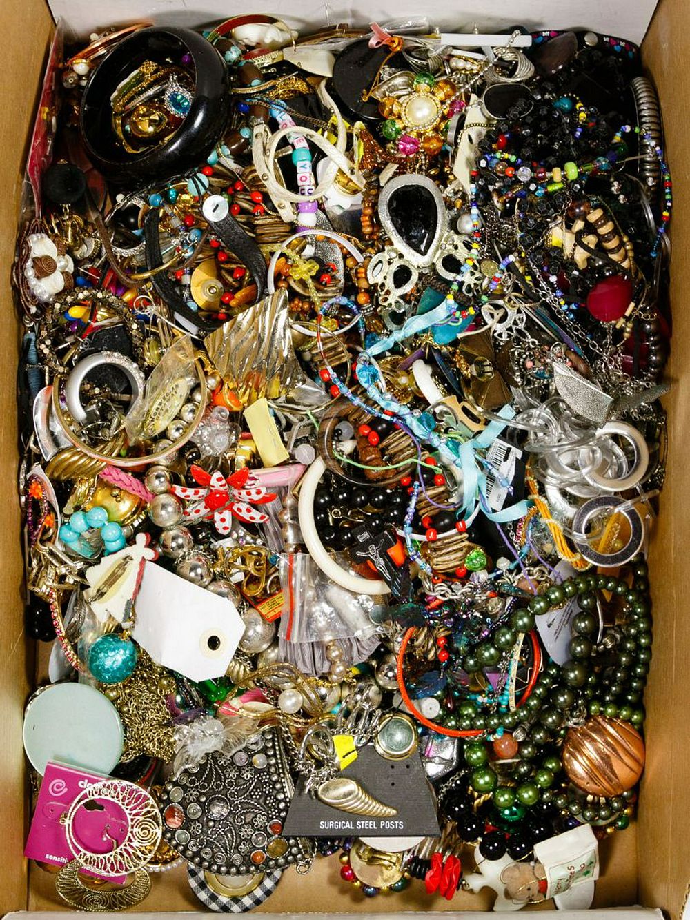 Lot 474: Costume Jewelry Assortment