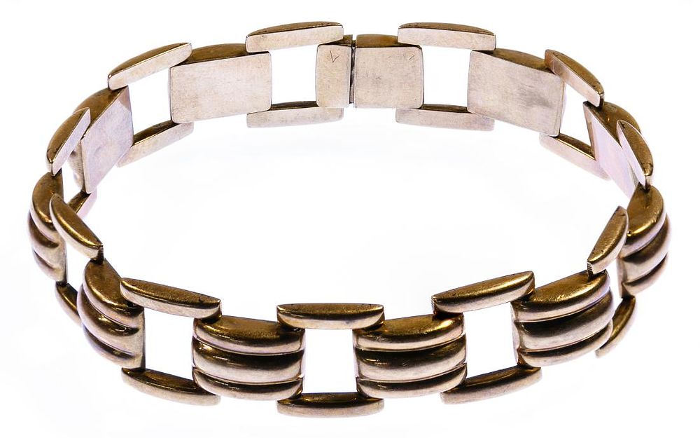 Lot 166: 14k Rose Gold Bracelet