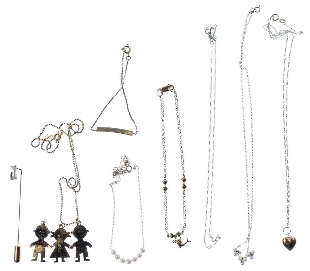 Lot 167: 14k Gold Necklace and Bracelet Assortment