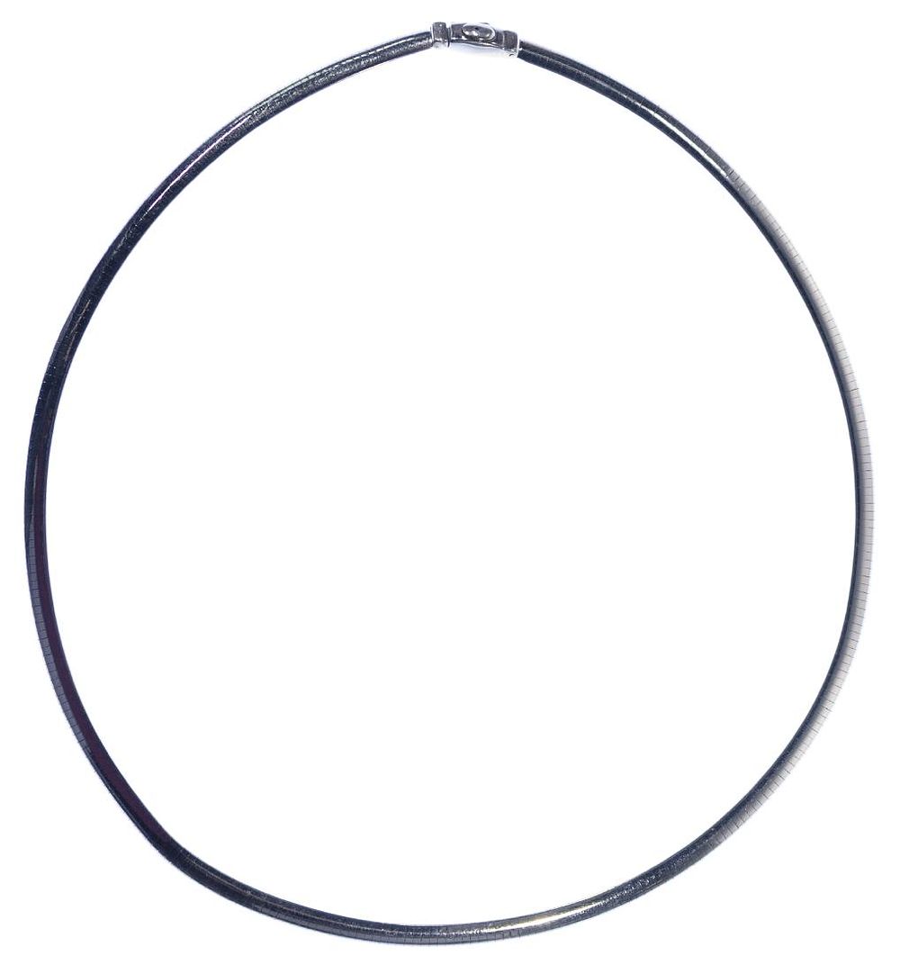 Lot 177: 14k Two-tone Gold Omega Choker Necklace