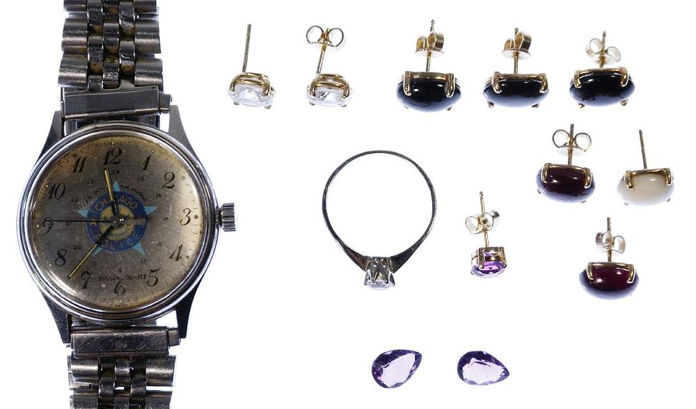 Lot 195: 14k Gold Jewelry Assortment