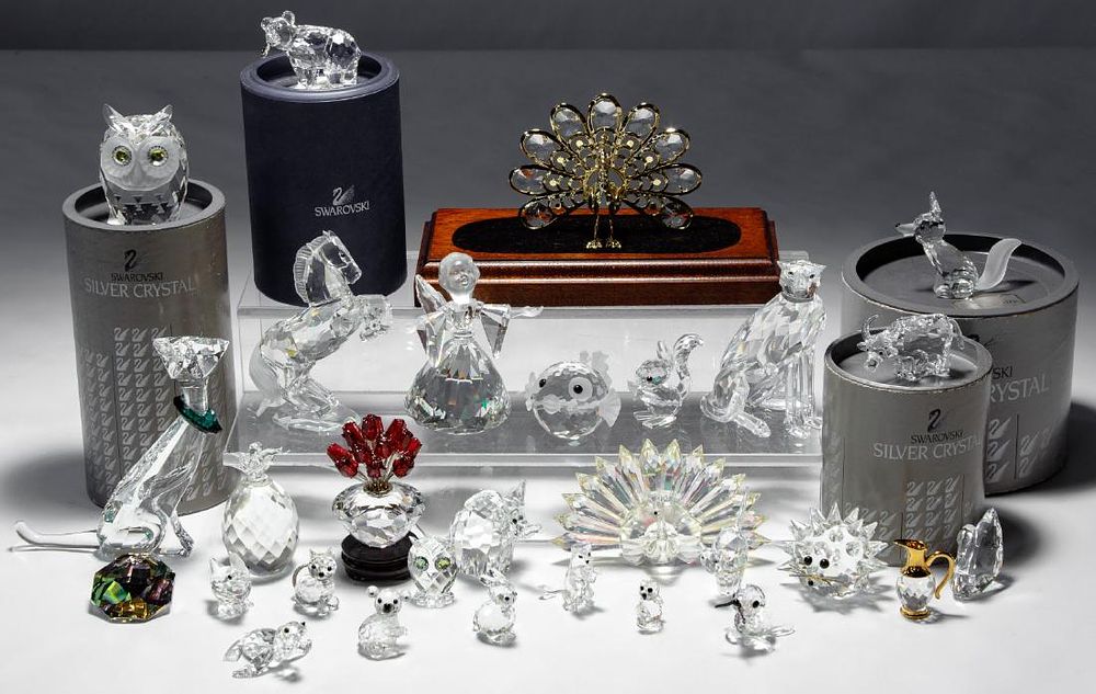 Lot 292: Swarovski Crystal Figurine Assortment
