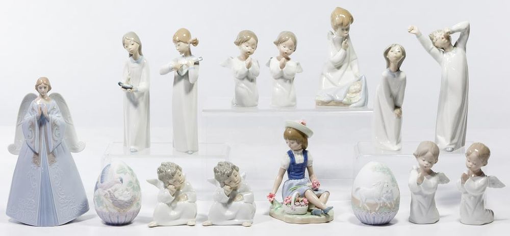 Lot 318: Lladro Figurine Assortment