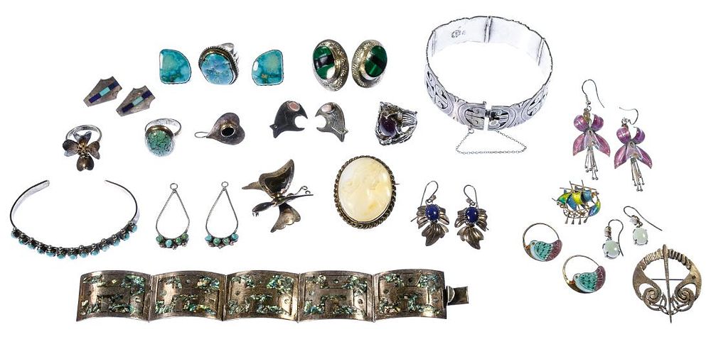 Lot 356: Sterling Silver Jewelry Assortment