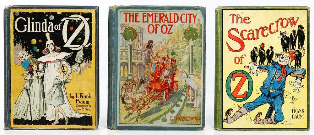 Lot 377: Wizard of Oz Book Assortment