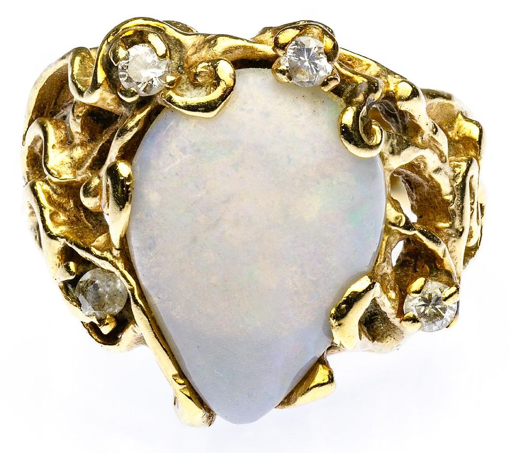 Lot 173: 14k Gold, Opal and Diamond Ring
