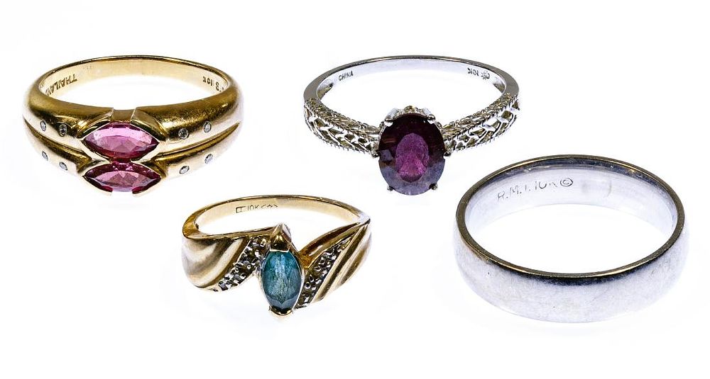 Lot 206: 10k Gold Ring Assortment