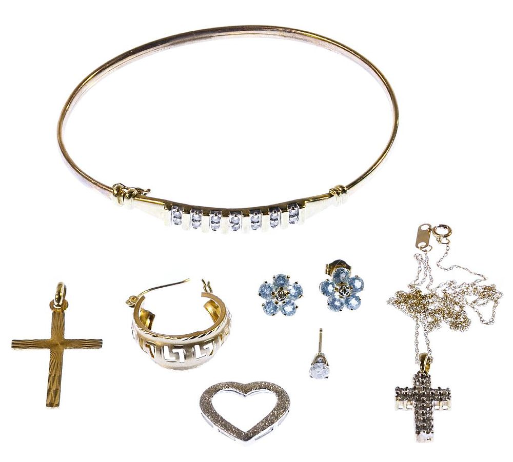 Lot 218: 14k Gold and 10k Gold Jewelry Assortment