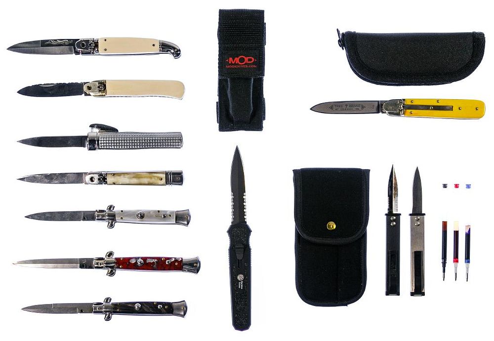 Lot 311: Switch Blade Knife Assortment