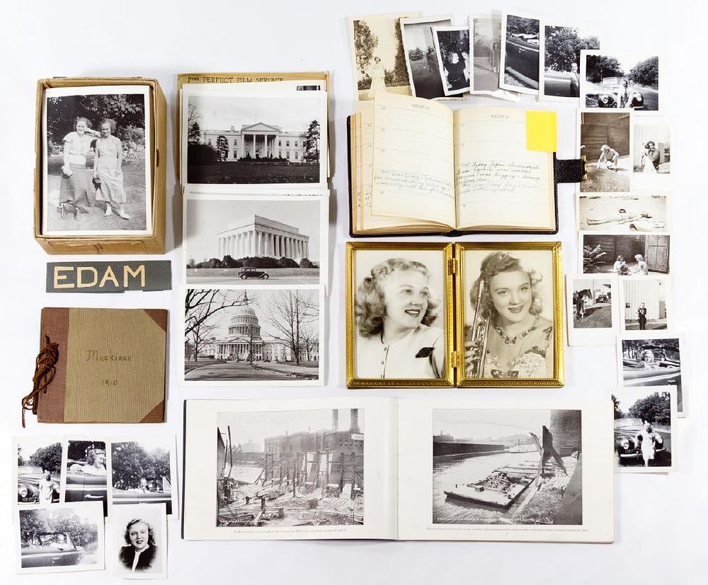 Lot 328: Scrapbooks, Photographs and Ephemera Assortment