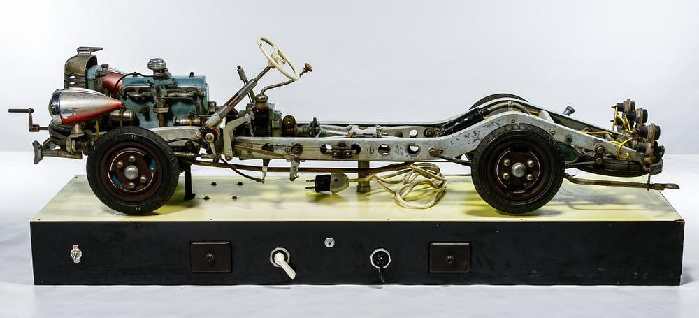 Lot 372: Hohm European Driving School Model Car