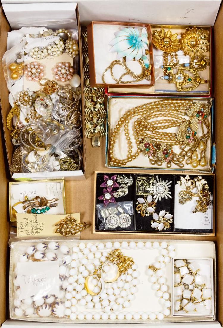 Lot 441: Signed Designer and Earring Assortment