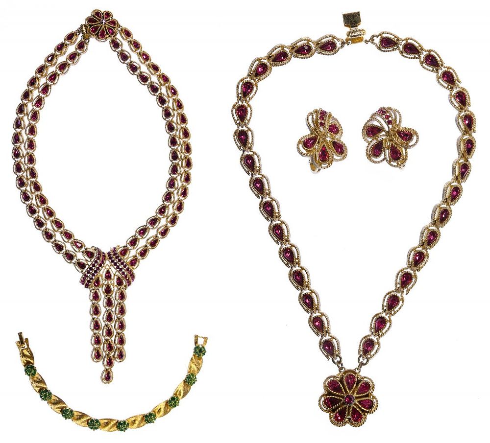 Lot 442: Trifari Jewelry Assortment