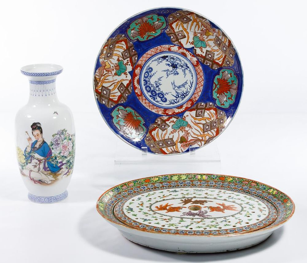 Lot 192: Asian Porcelain Assortment