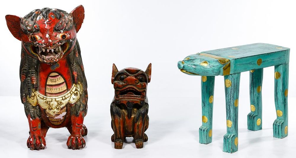 Lot 215: Carved Wood Cat and Sitting Lion Figurine Assortment