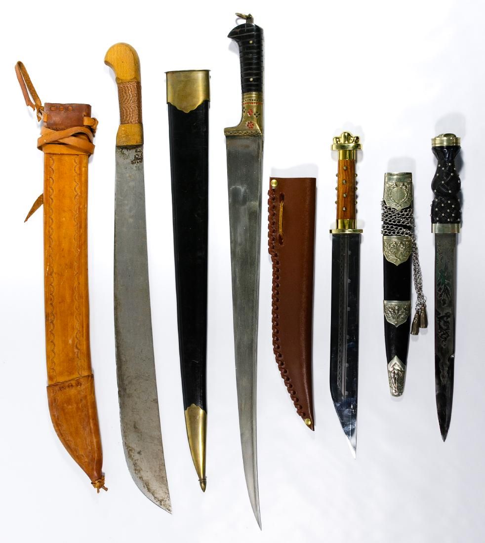 Lot 373: Sword Assortment
